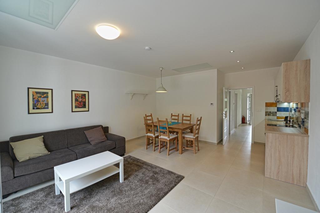 חלוהובץ Apartmany Belveder מראה חיצוני תמונה